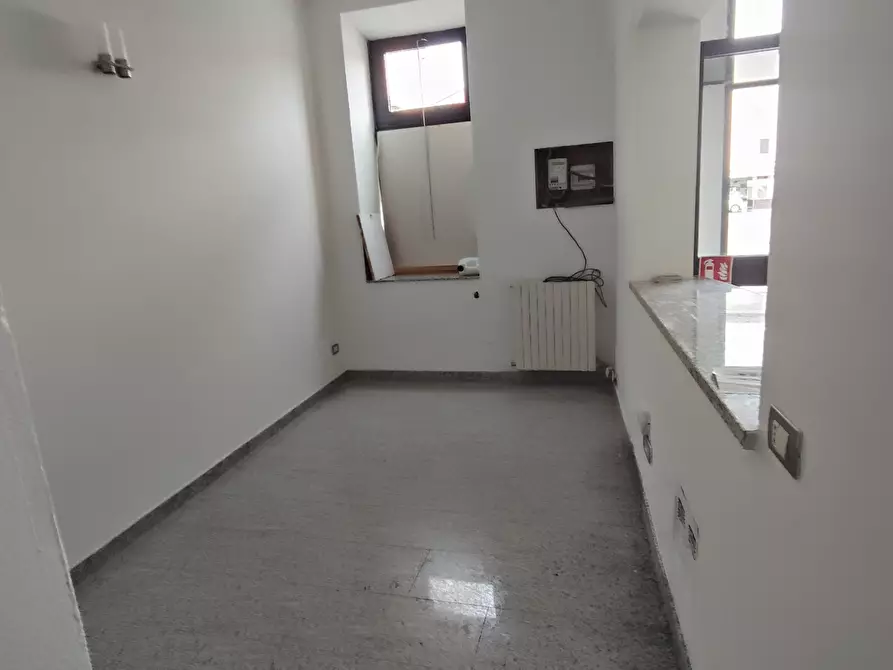 Immagine 10 di Locale commerciale in affitto  in Piazza XX Settembre a Castel San Giovanni