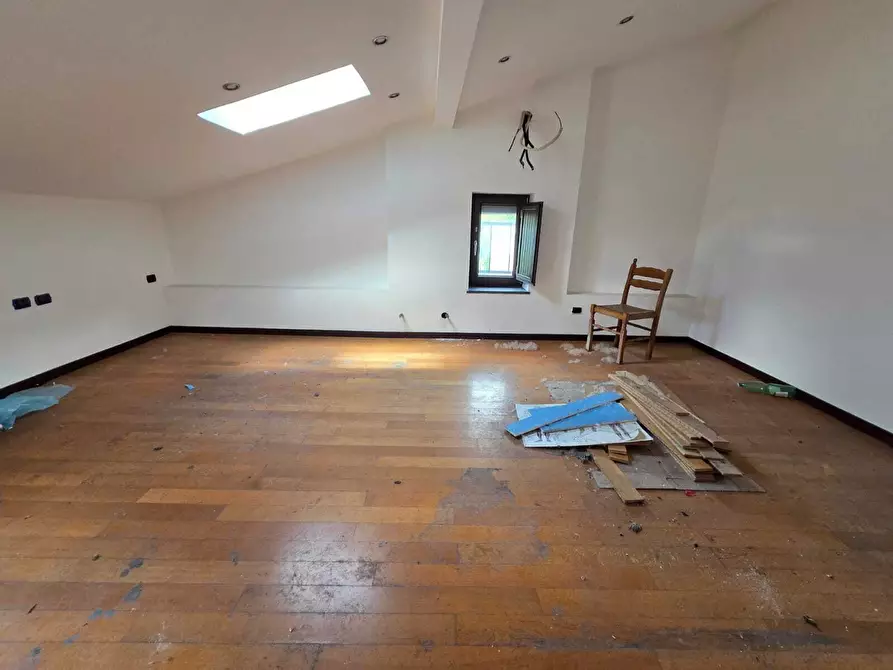 Immagine 11 di Villa in vendita  in Via Carlo Gatti 30 a Salerno
