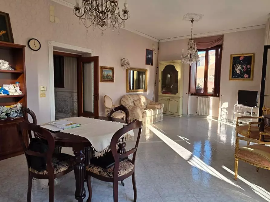 Immagine 5 di Trilocale in vendita  a Eboli