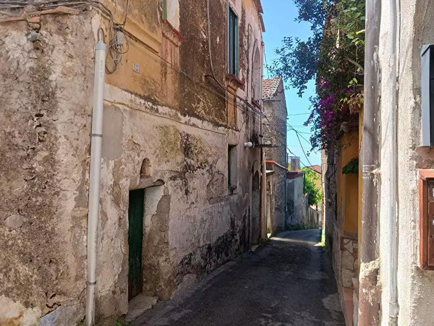 Immagine 3 di Casa semindipendente in vendita  in Via Montecasino 69 a Salerno