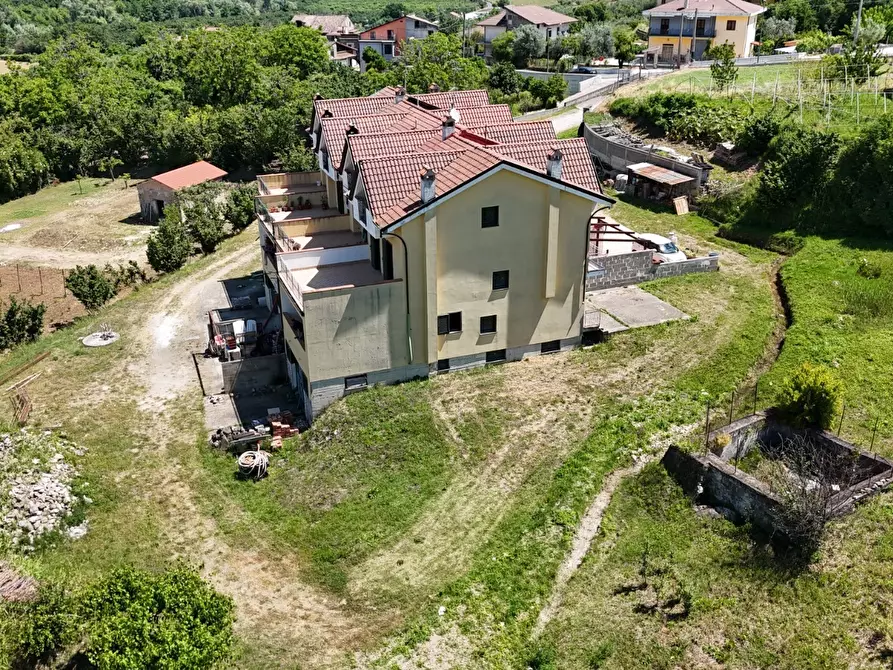 Immagine 2 di Villetta a schiera in vendita  in Via San Vittore 28 a Giffoni Valle Piana