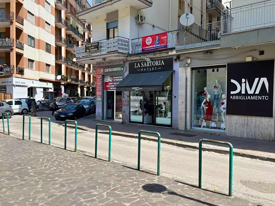 Immagine 7 di Locale commerciale in vendita  in Via Sichelmanno 16 a Salerno