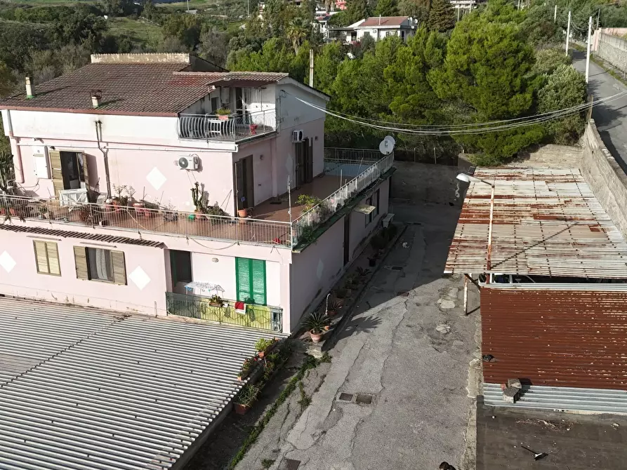 Immagine 3 di Casa trifamiliare in vendita  in via del giubileo duemila 8 a Giffoni Valle Piana