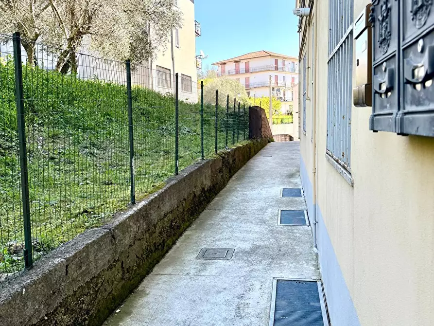 Immagine 11 di Bilocale in vendita  in Via Gorgola a Contursi Terme