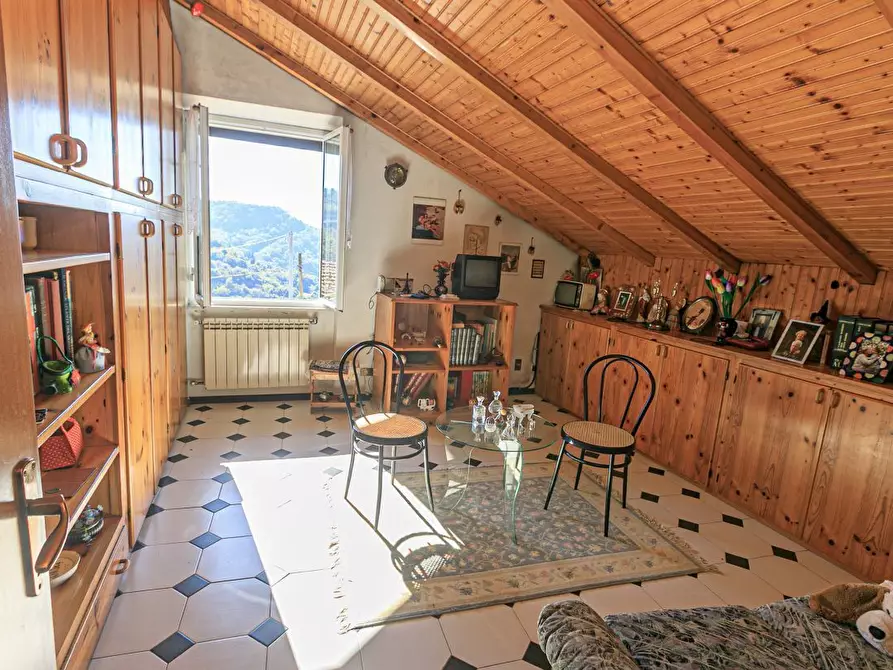 Immagine 46 di Pentalocale in vendita  in Via Costigliolo a Mignanego