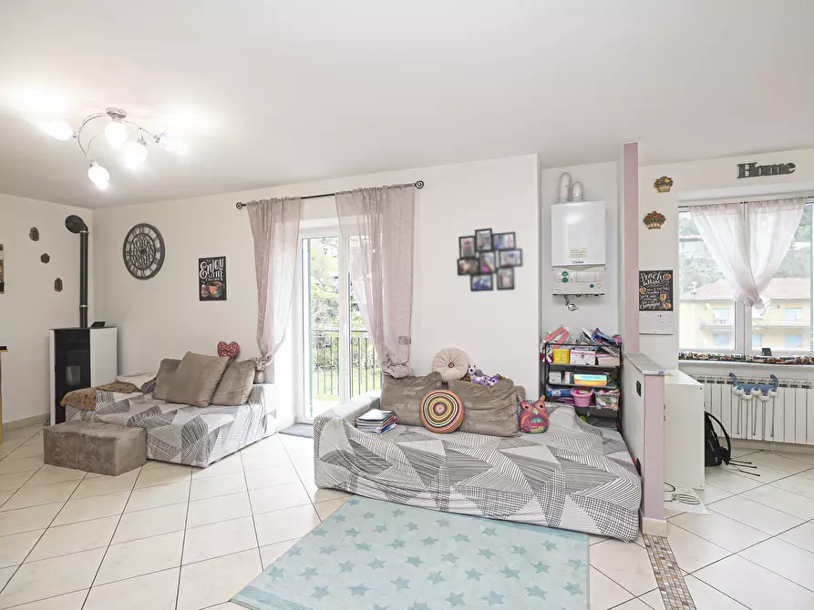 Immagine 3 di Trilocale in vendita  in via alle tine 18 a Ceranesi