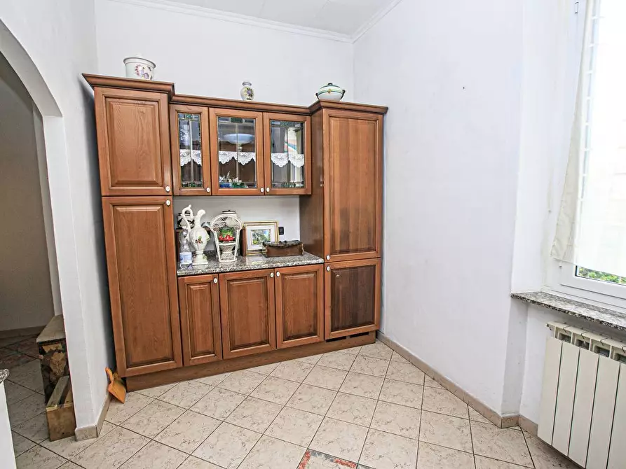 Immagine 14 di Bilocale in vendita  in Salita Castrofino a Genova
