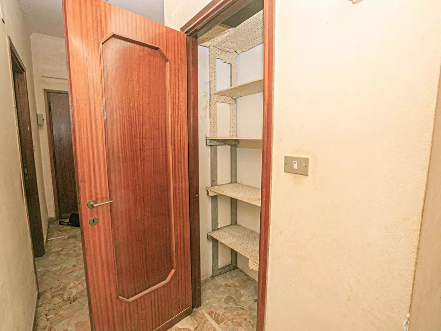 Immagine 13 di Quadrilocale in vendita  in Via G.B. Gaulli 12 A a Genova