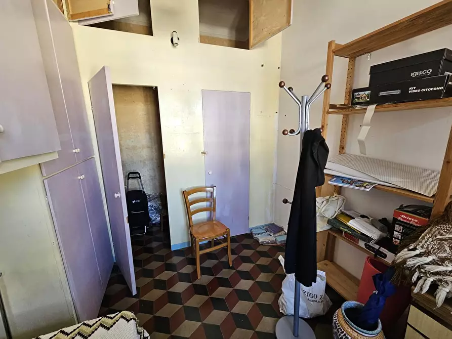 Immagine 18 di Trilocale in vendita  in Via Giovanni Lanza 3 a Genova