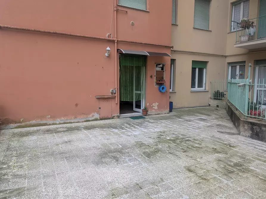Immagine 25 di Bilocale in vendita  in Salita Brasile 13 a Genova