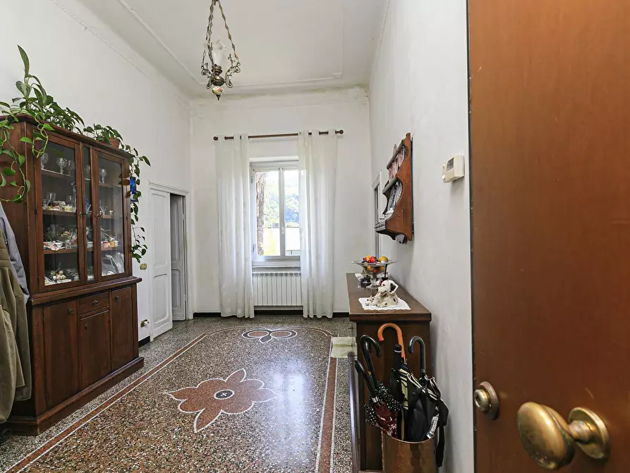 Immagine 14 di Pentalocale in vendita  in Via Val Sugana 9 a Genova