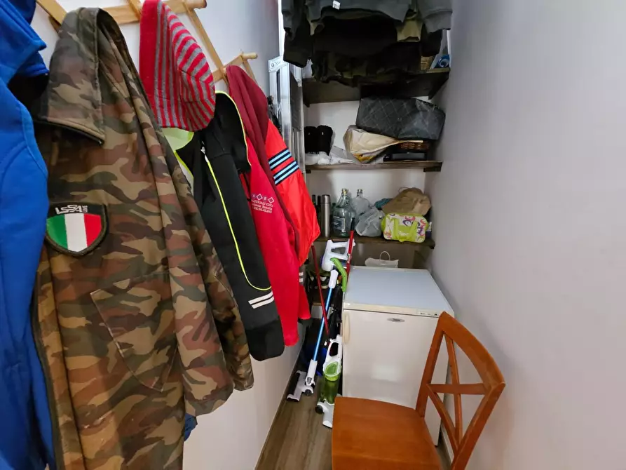 Immagine 27 di Bilocale in vendita  a Genova