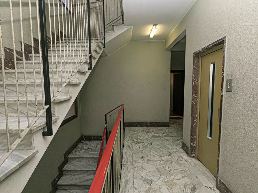 Immagine 26 di Bilocale in vendita  a Campomorone