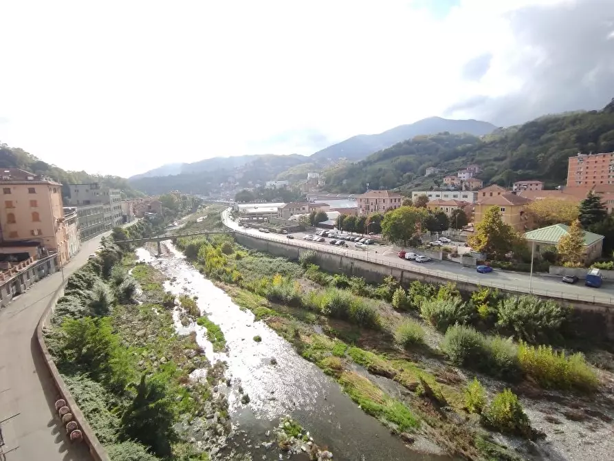 Immagine 16 di Bilocale in vendita  a Genova