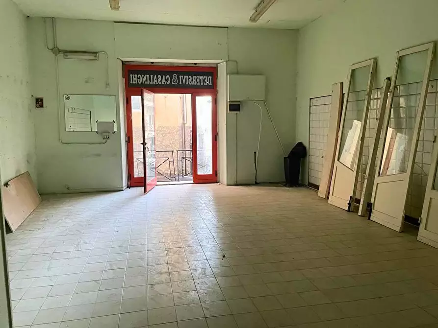 Immagine 14 di Locale commerciale in vendita  a Monte Argentario