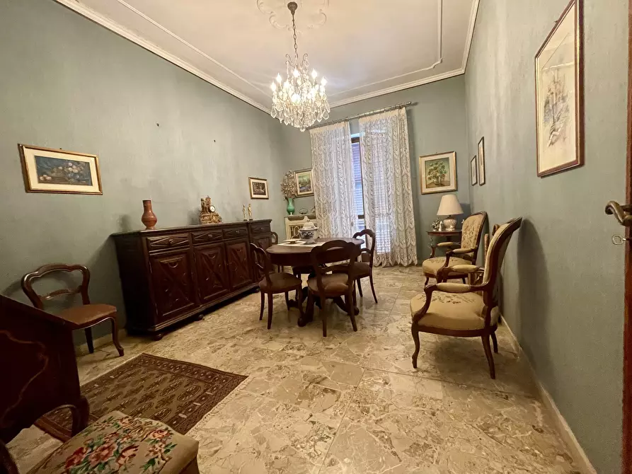 Immagine 13 di Laboratorio in vendita  in Via Savona 29 a Dogliani