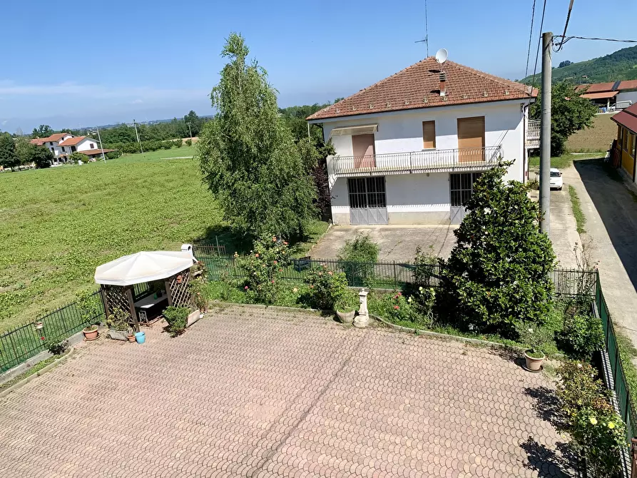 Immagine 16 di Porzione di casa in vendita  in Borgata Biarella 21 a Dogliani