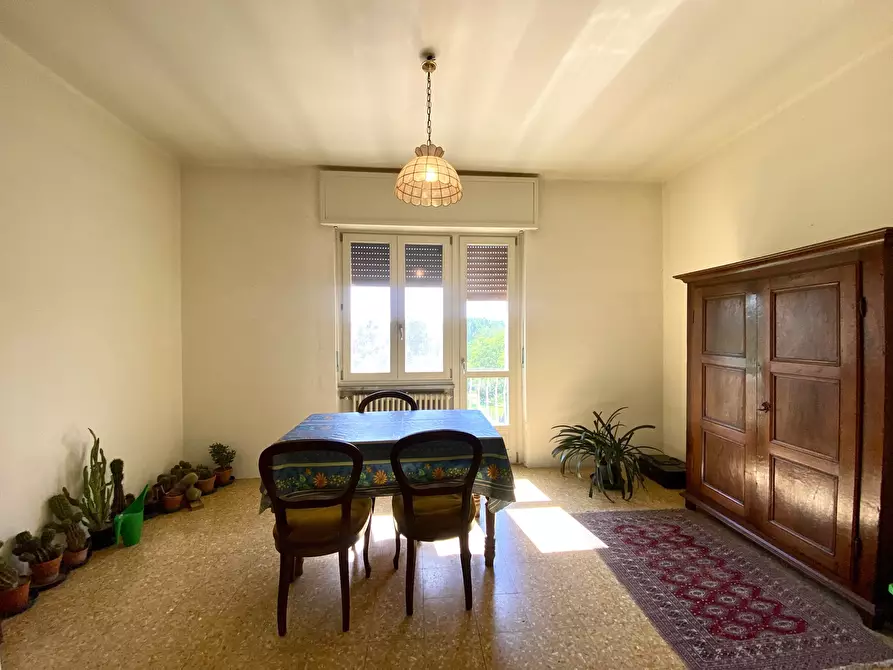 Immagine 7 di Trilocale in vendita  in SP661 16 a Monchiero