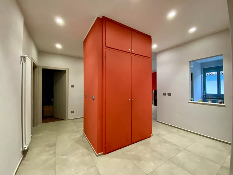 Immagine 2 di Pentalocale in vendita  in Strada Privata 12 a Carrù