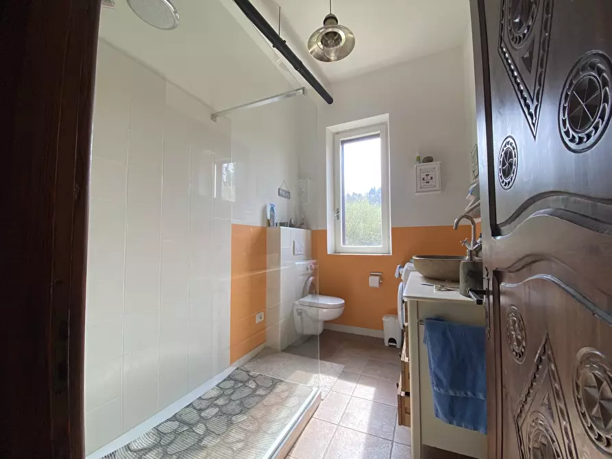 Immagine 12 di Villa in vendita  in Località Leprato 14 a Serravalle Langhe