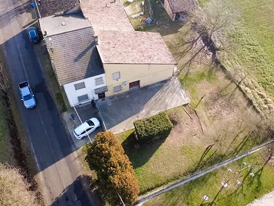 Immagine 3 di Villetta a schiera in vendita  in Argine Filippina 104 a Sissa Trecasali