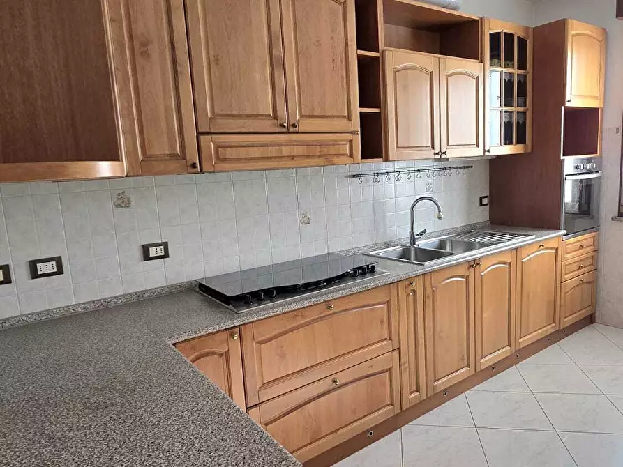 Immagine 12 di Trilocale in vendita  in Via G. Verdi 18 a Torrile