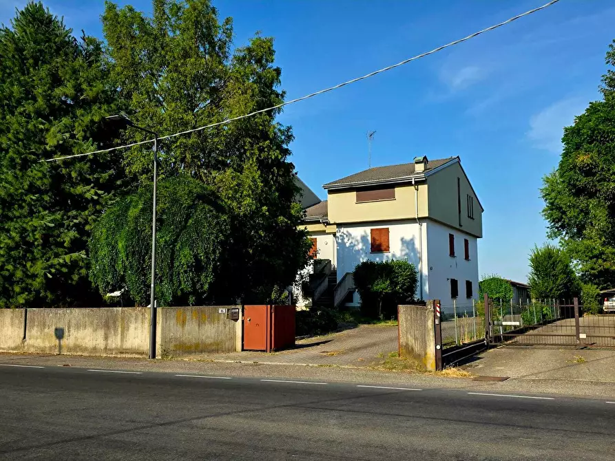 Immagine 56 di Porzione di casa in vendita  in Via Provinciale 23 a Sissa Trecasali