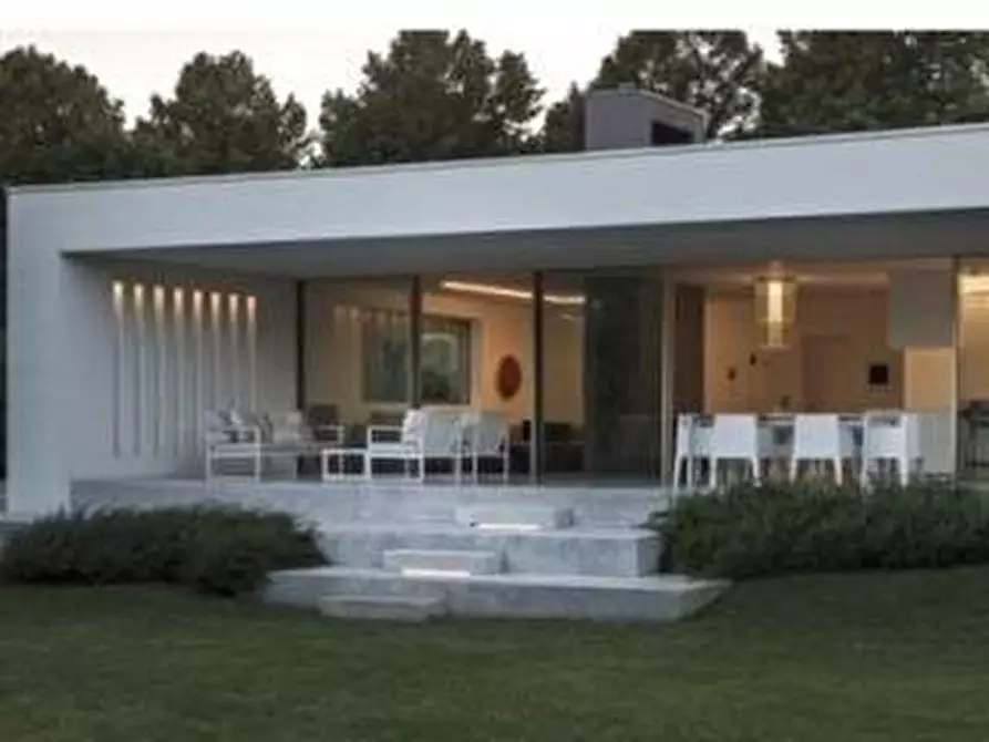 Immagine 4 di Villa in vendita  in Via Giuseppe Impastato 2 a Sissa Trecasali