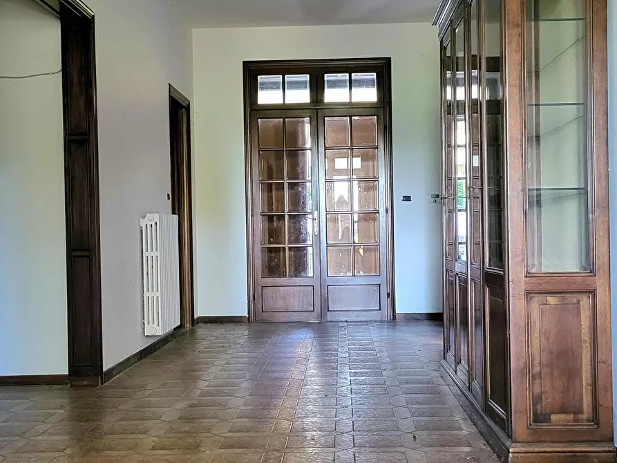 Immagine 13 di Villa in vendita  in Strada Cornazzano 3 a Sissa Trecasali