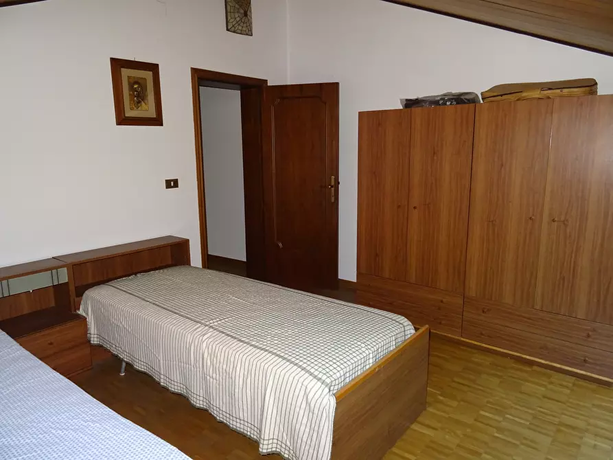 Immagine 30 di Casa indipendente in vendita  a Senigallia