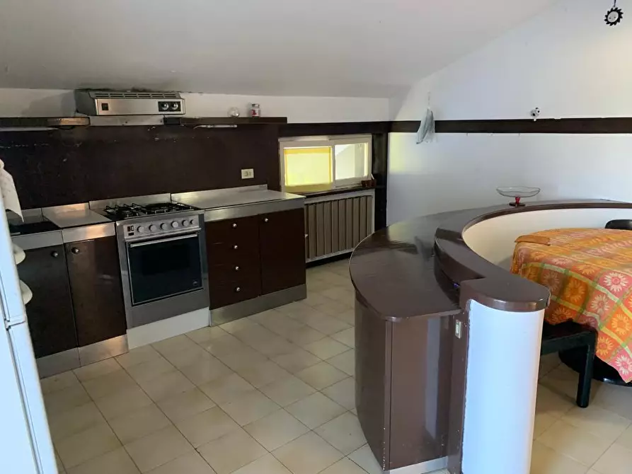 Immagine 5 di Quadrilocale in vendita  a Trecastelli