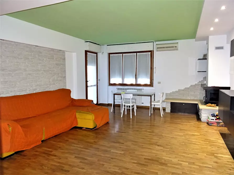 Immagine 4 di Appartamento in vendita  a Senigallia