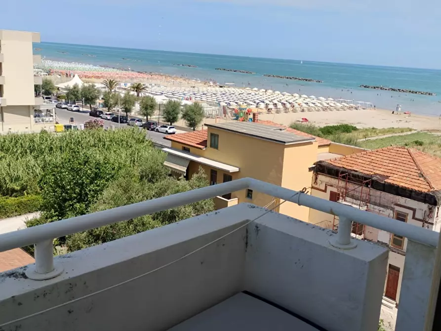 Immagine 10 di Bilocale in vendita  a Senigallia