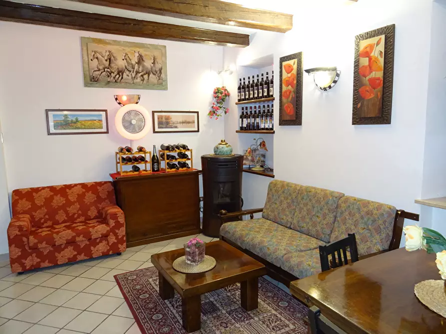 Immagine 13 di Rustico / casale in vendita  a Ostra Vetere
