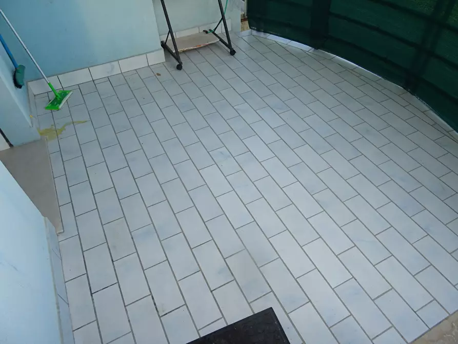 Immagine 7 di Bilocale in vendita  a Fano