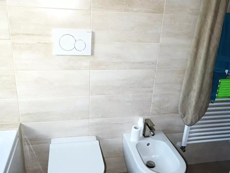 Immagine 24 di Trilocale in vendita  a Senigallia