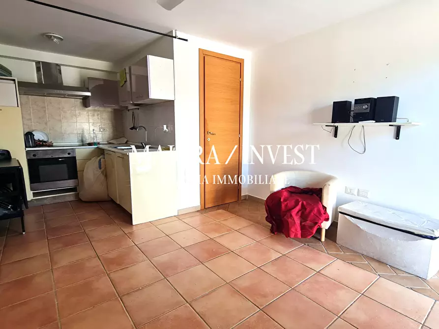 Immagine 2 di Magazzino in vendita  a San Benedetto Del Tronto