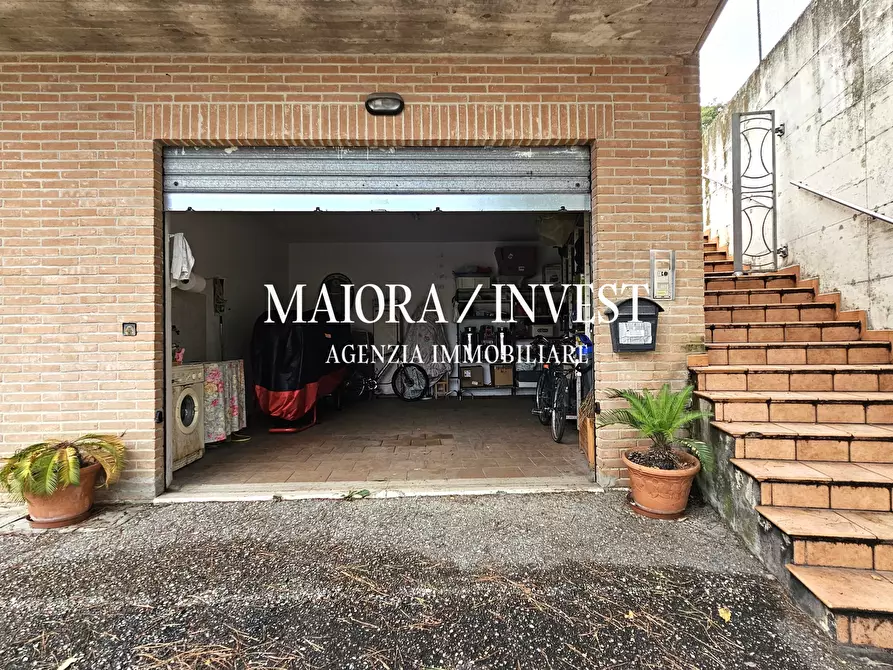 Immagine 21 di Pentalocale in vendita  a Grottammare