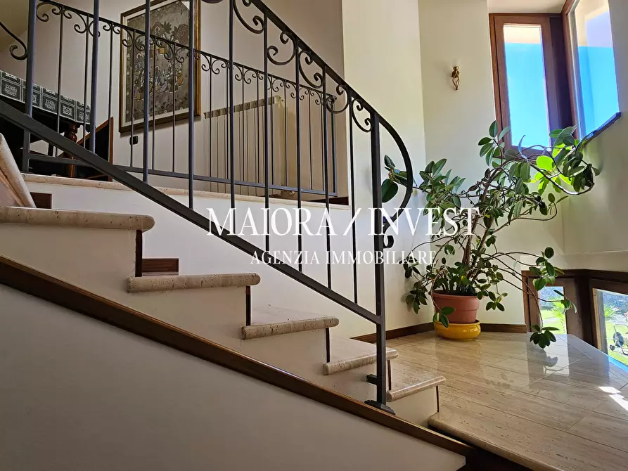 Immagine 32 di Villa in vendita  a Acquaviva Picena