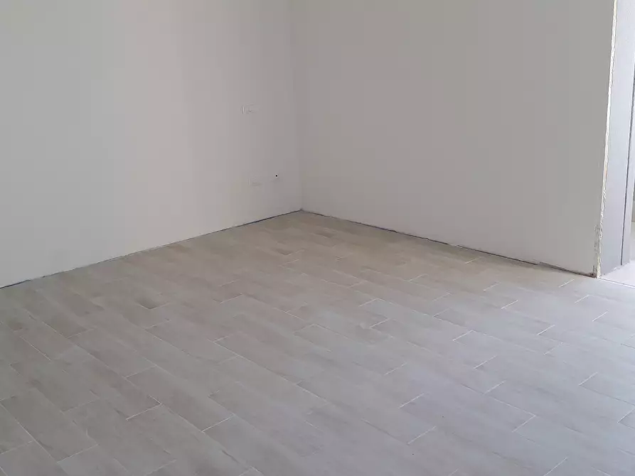 Immagine 3 di Trilocale in vendita  in Via Gramsci a Gavello