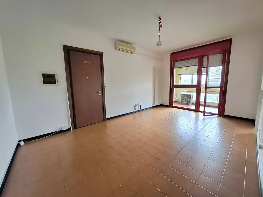 Immagine 5 di Trilocale in vendita  in Via della Costituzione 18A a Rovigo