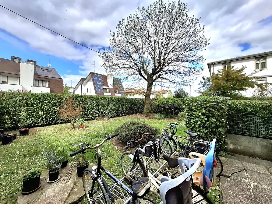 Immagine 3 di Trilocale in vendita  in Via della Costituzione 18A a Rovigo