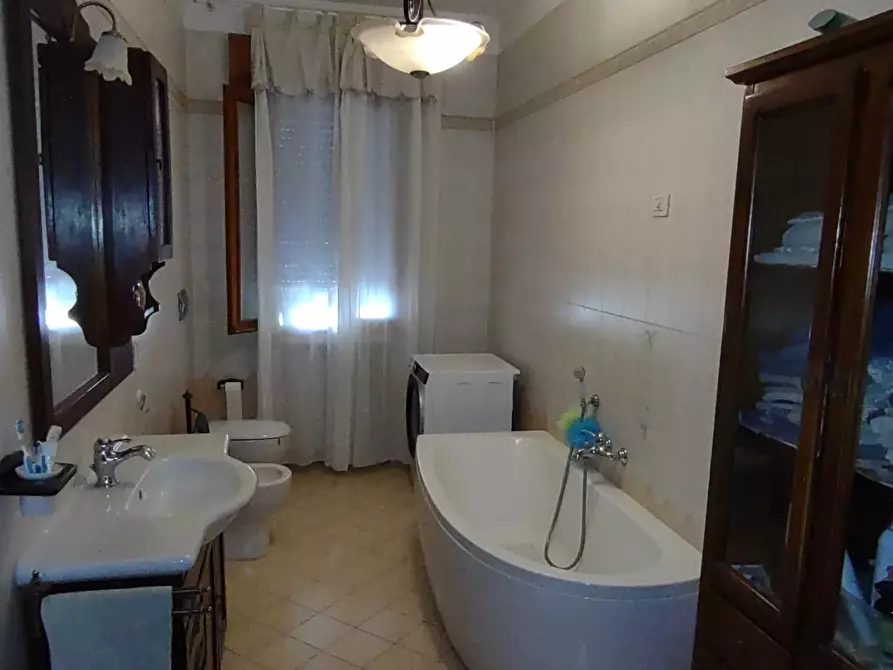 Immagine 10 di Casa bifamiliare in vendita  in Via Martiri di Belfiore 19 a Rovigo