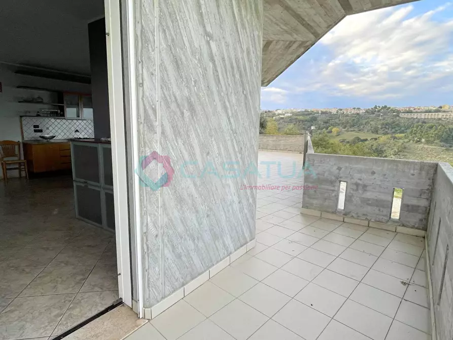 Immagine 19 di Porzione di casa in vendita  a Silvi