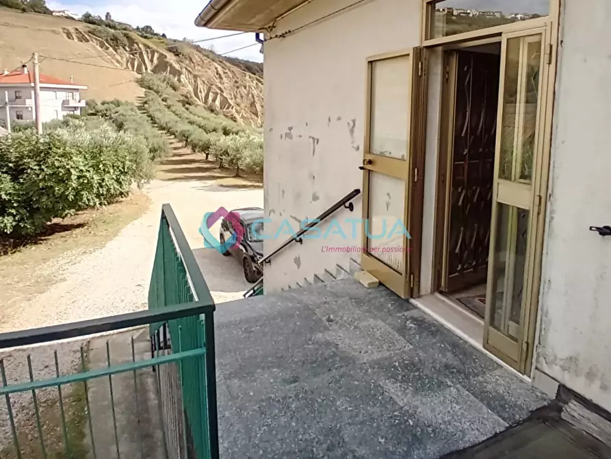 Immagine 2 di Trilocale in vendita  a Pineto