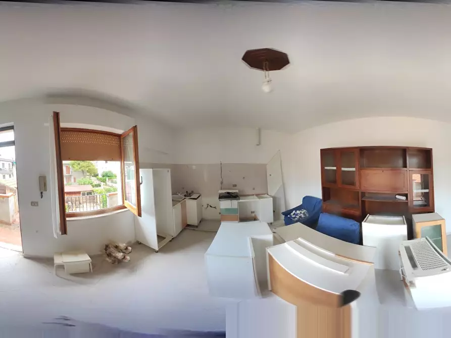 Immagine 38 di Trilocale in vendita  a Pineto