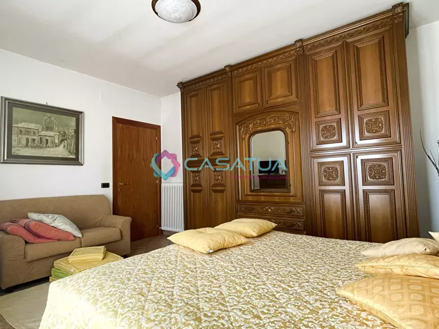 Immagine 20 di Villa in vendita  a Castellalto