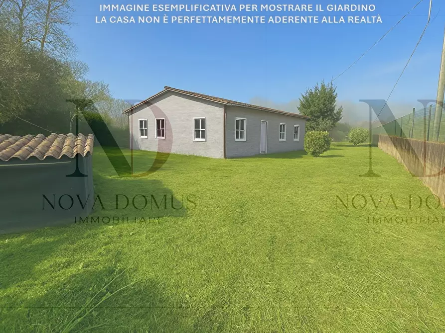 Immagine 5 di Casa indipendente in vendita  in Via degli Ulivi 13 a Castelnuovo Magra