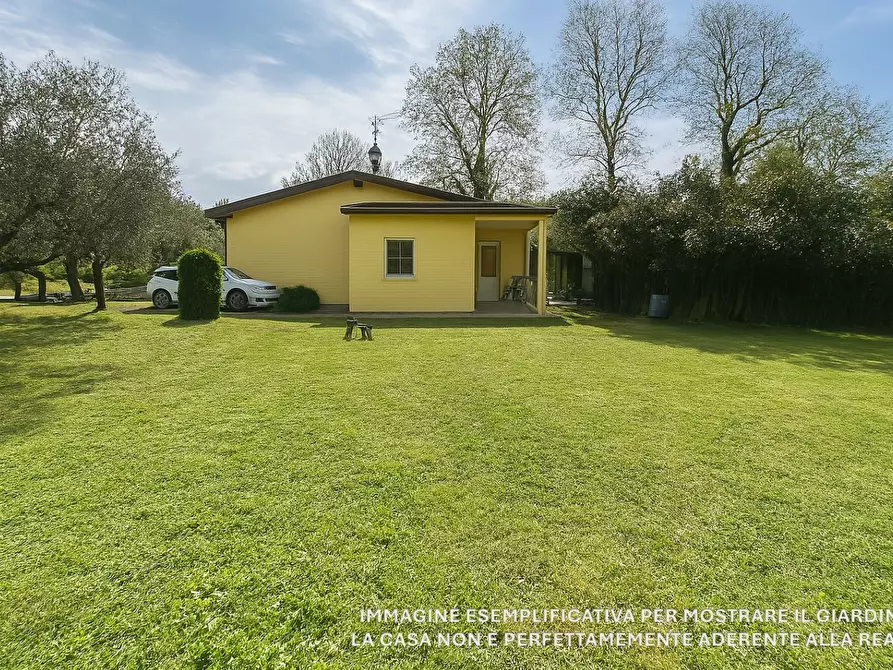 Immagine 6 di Casa indipendente in vendita  in Via degli Ulivi 13 a Castelnuovo Magra