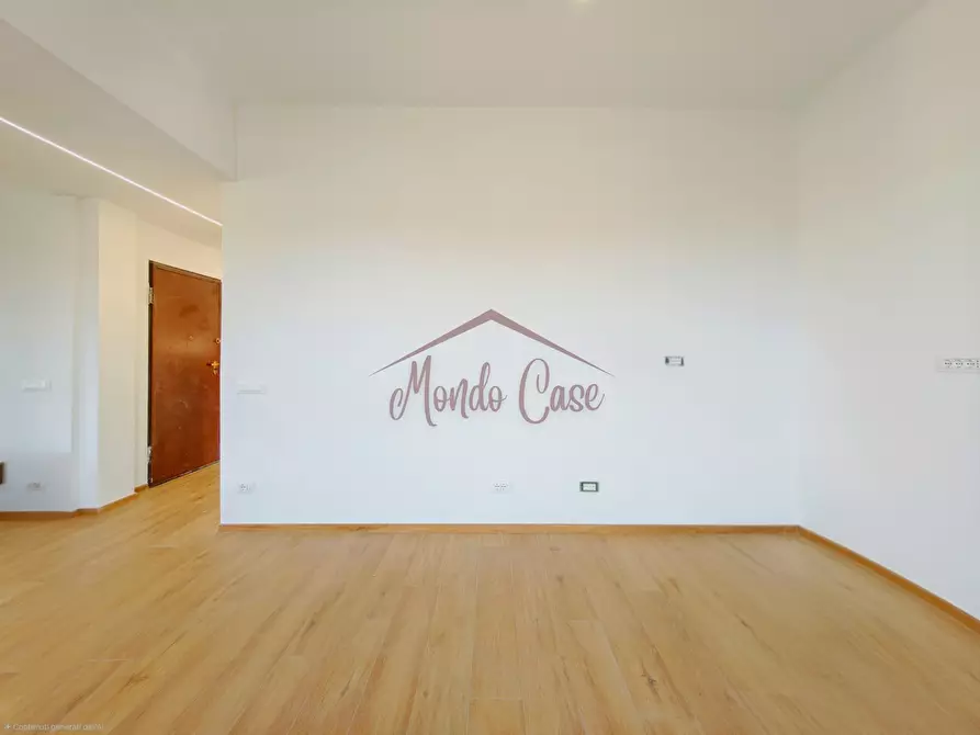 Immagine 12 di Porzione di casa in vendita  in Via dei Molini 148 a Sarzana